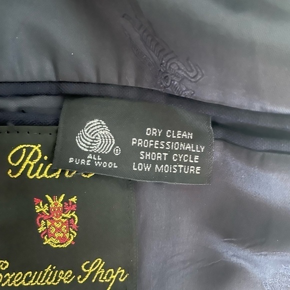 Vintage Burberrys blazer - Picture 9 of 9